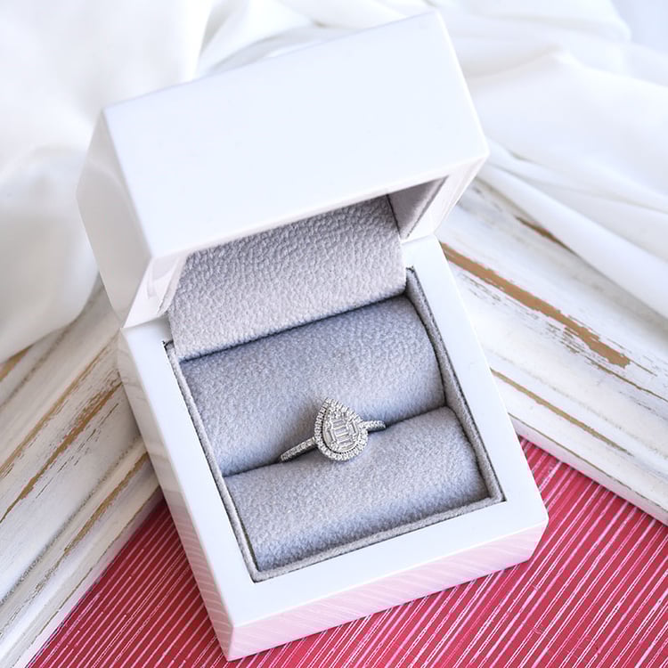 Glänzender Diamantring in Tropfenform Anastasiya 85313