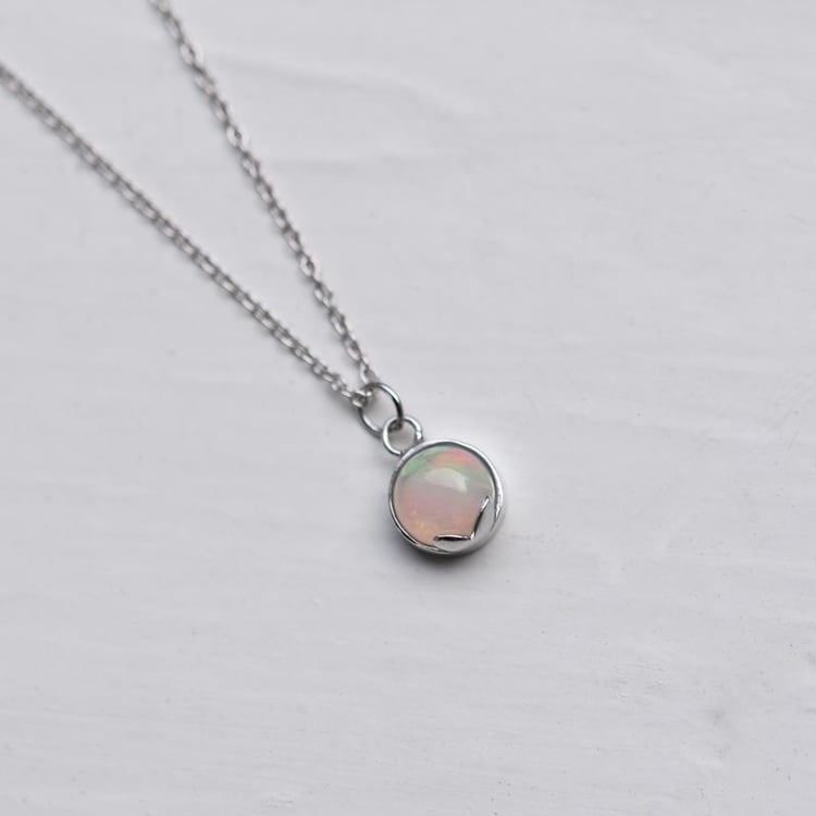 Runder Opal Anhänger Azalea 51560