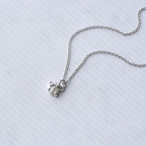 Goldener Anhänger mit Salt´n´Pepper Diamanten Niria