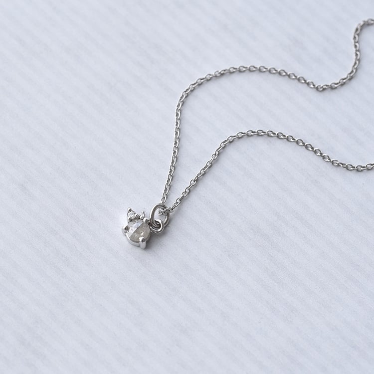 Goldener Anhänger mit Salt´n´Pepper Diamanten Niria 69187