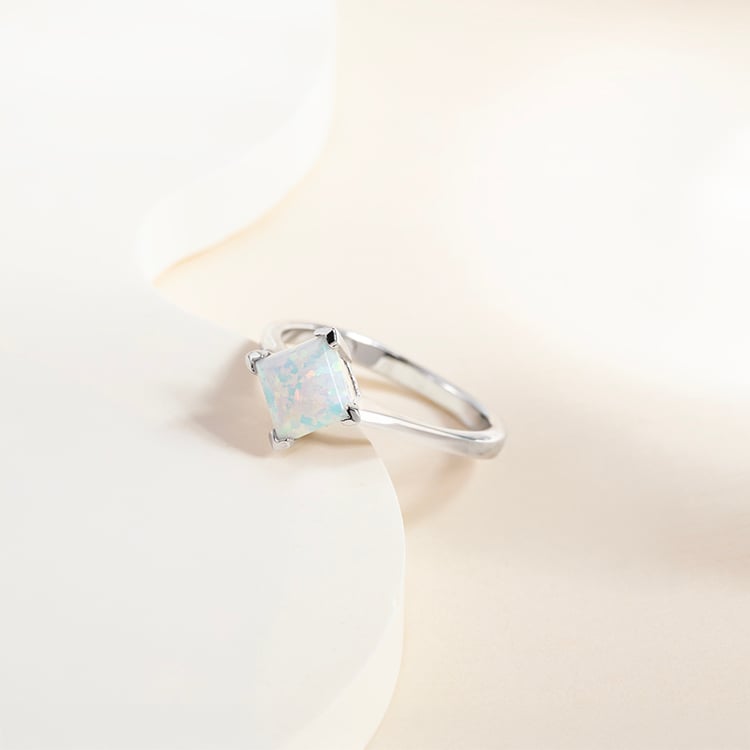 Silberring mit weißem Opal Neola 149500