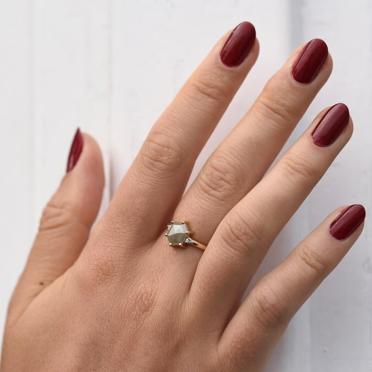 Ring mit hexagon Salt and Pepper Diamant Eldrid 47591