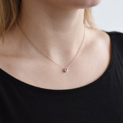 Goldene Kette mit einem IGI-zertifiziertem Lab Grown Diamanten Erin