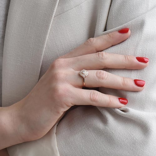 Goldring mit Diamantblüte Delit