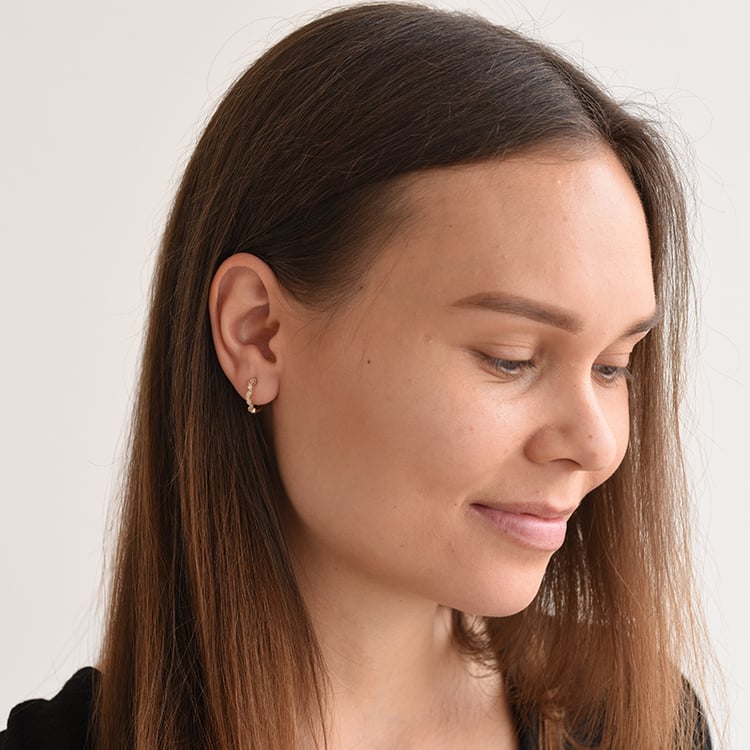 Silberne Ohrreifen mit Lab Grown Diamanten Veeti 104112