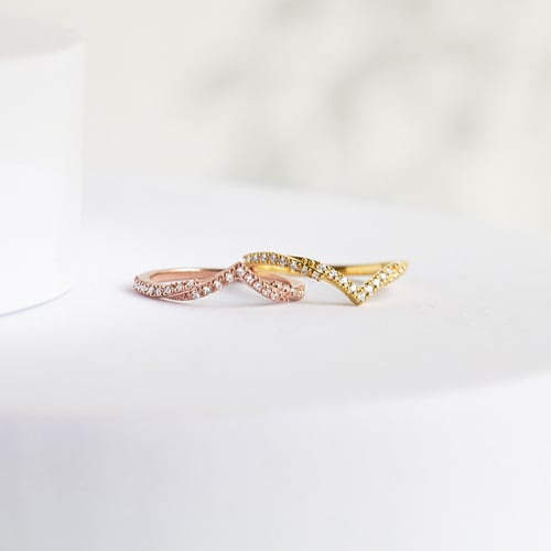 Eternityring in V-Form mit Lab Grown Diamanten Zach