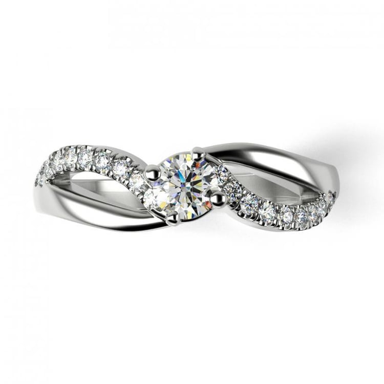 Ring aus Platin mit Diamanten 24218