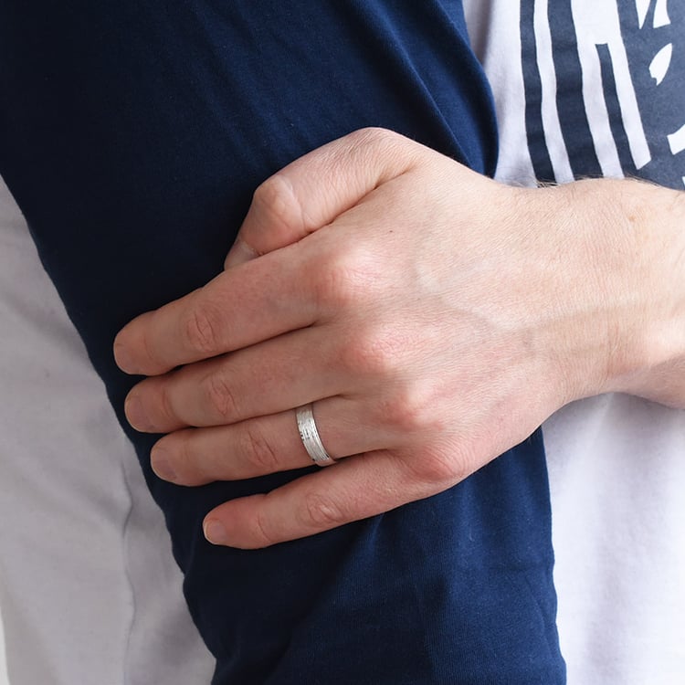 Atypische Eheringe aus Gold Basilio 76983