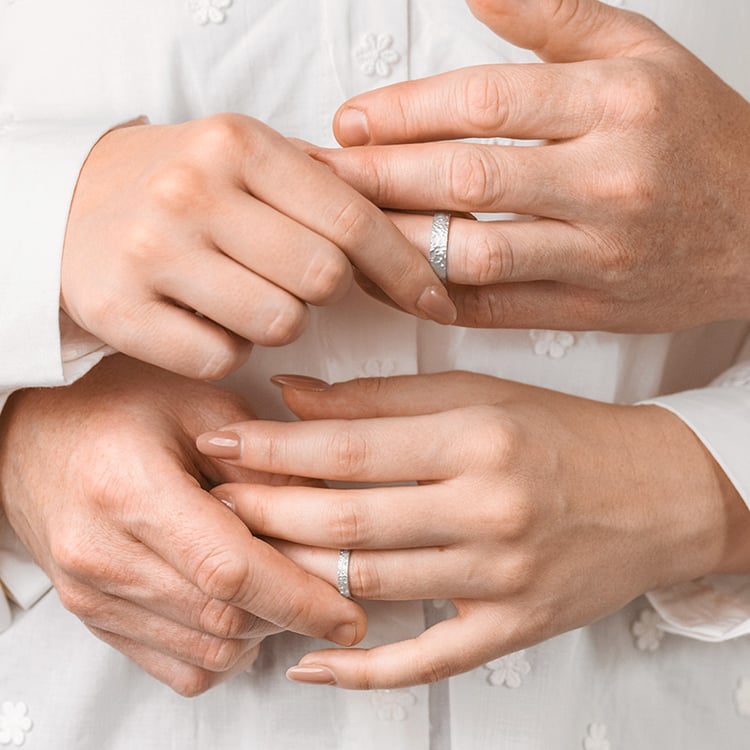 Eheringe mit atypischer Oberfläche Lays 155657