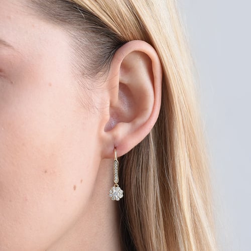 Goldene Ohrringe mit Diamanten Ingo