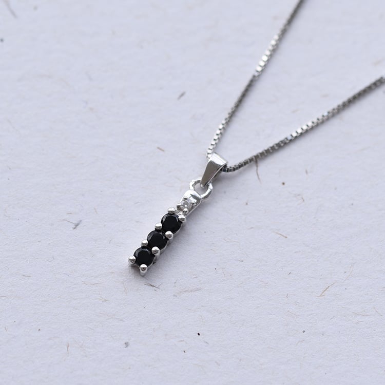 Silberne Halskette mit Onyxen 60090