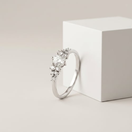 Romantischer Verlobungsring mit Diamanten Donell