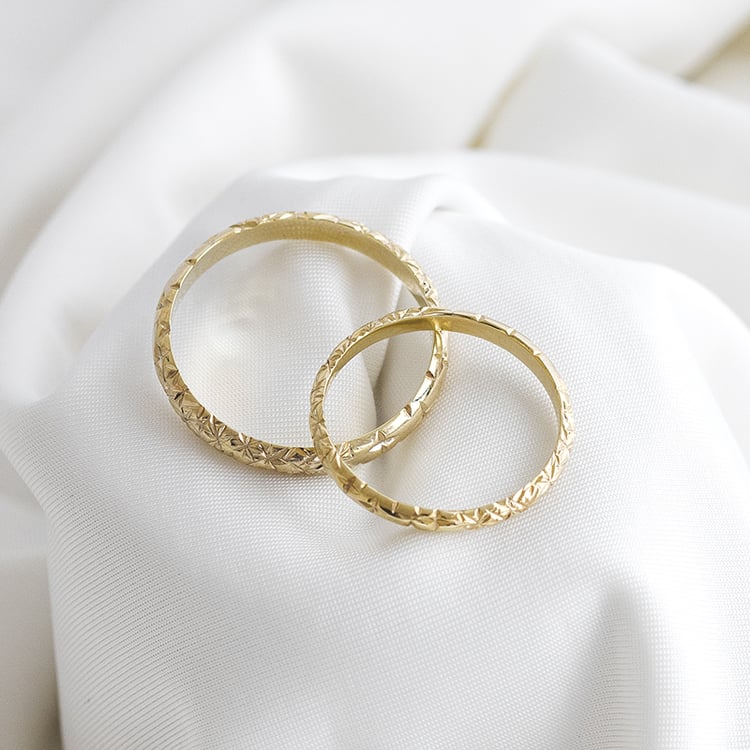 Eheringe mit der Gravur von Sternen Alix 121574