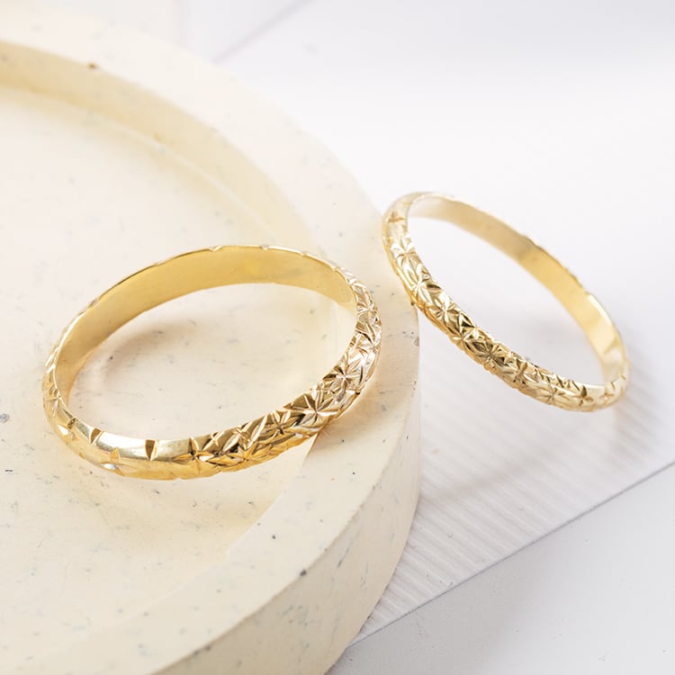 Eheringe mit der Gravur von Sternen Alix 121576