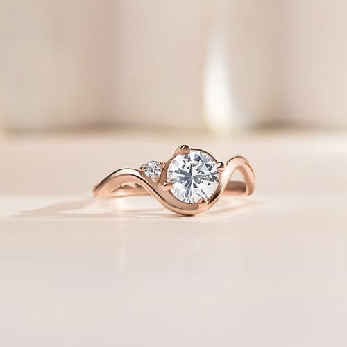 Verlobungsring in Wellenform mit Lab Grown Diamant Debora