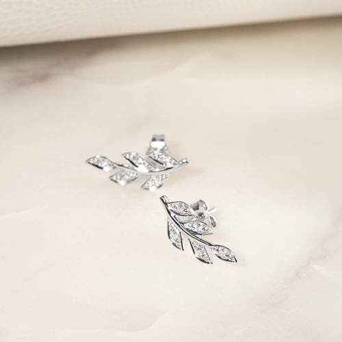 Silberne Ohrstecker in Form von Blättern mit Lab Grown Diamanten Jooa