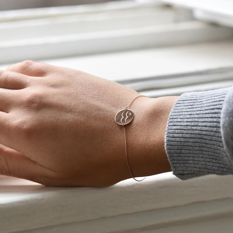 Armband mit Gravur Wassermann Sternzeichen auf dem Arm 36047