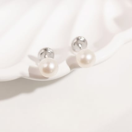 Goldene Ohrstecker mit Perlen Abina