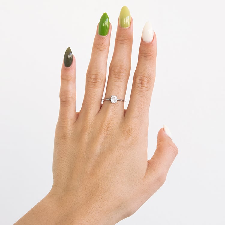 Verlobungsring mit einem vom IGI zertifizierten 0.71 ct Lab Grown Diamanten Alanna 110269