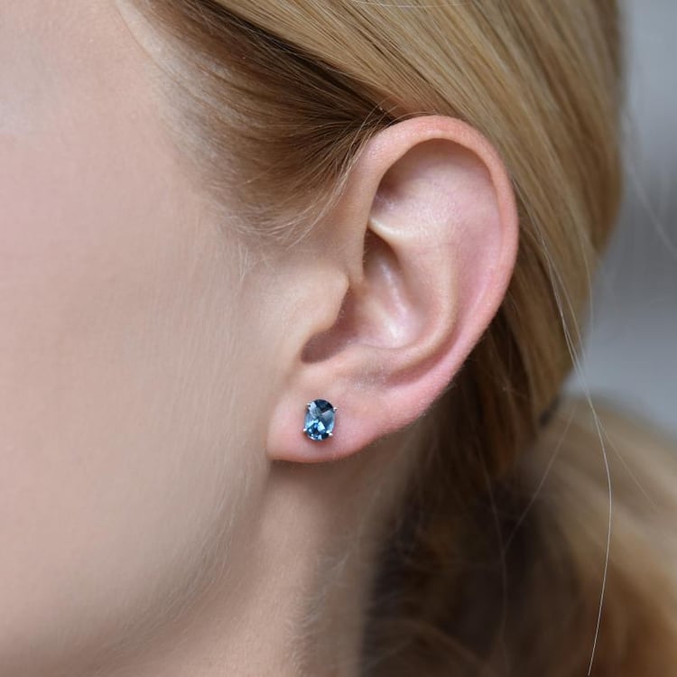 Oval Topasen in Goldohrringe 14208