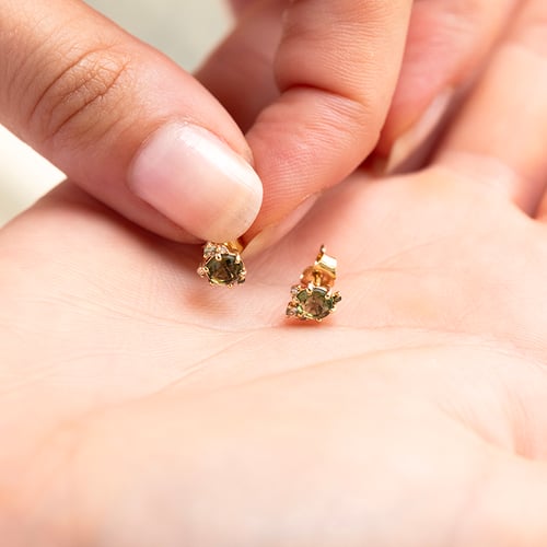 Cluster Ohrringe mit Moldavit, Saphir und Diamanten Alary