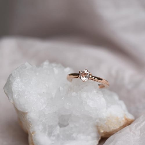 Goldring mit Morganit Rima