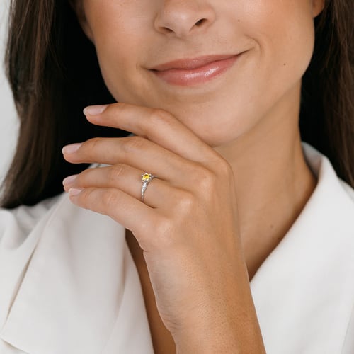 Verlobungsring aus Gold mit 0.36ct IGI-zertifiziertem Lab Grown Diamanten Mileva