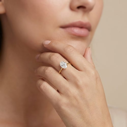 Verlobungsring aus Gold mit 0.52ct IGI-zertifiziertem Lab Grown Diamanten Frost