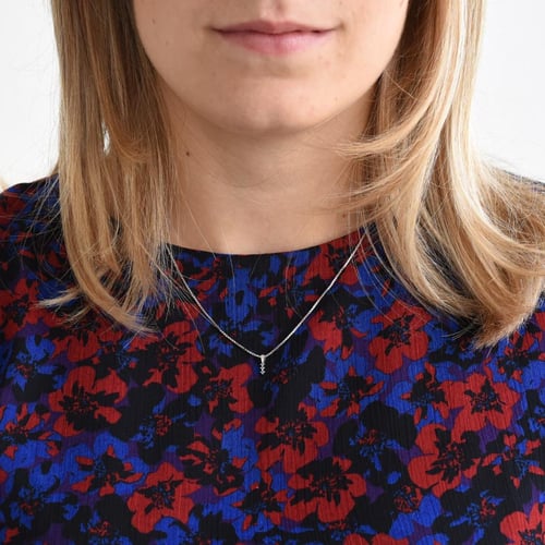 Silberner Anhänger mit blauen Diamanten Zusa