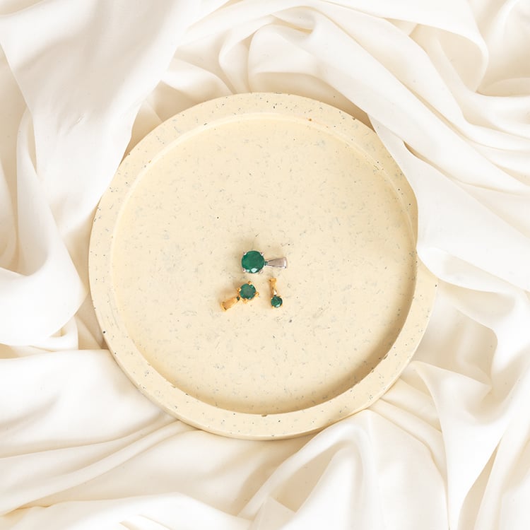 Silberner Anhänger mit einem Smaragd in der Größe Ihrer Wahl Quinn 123605