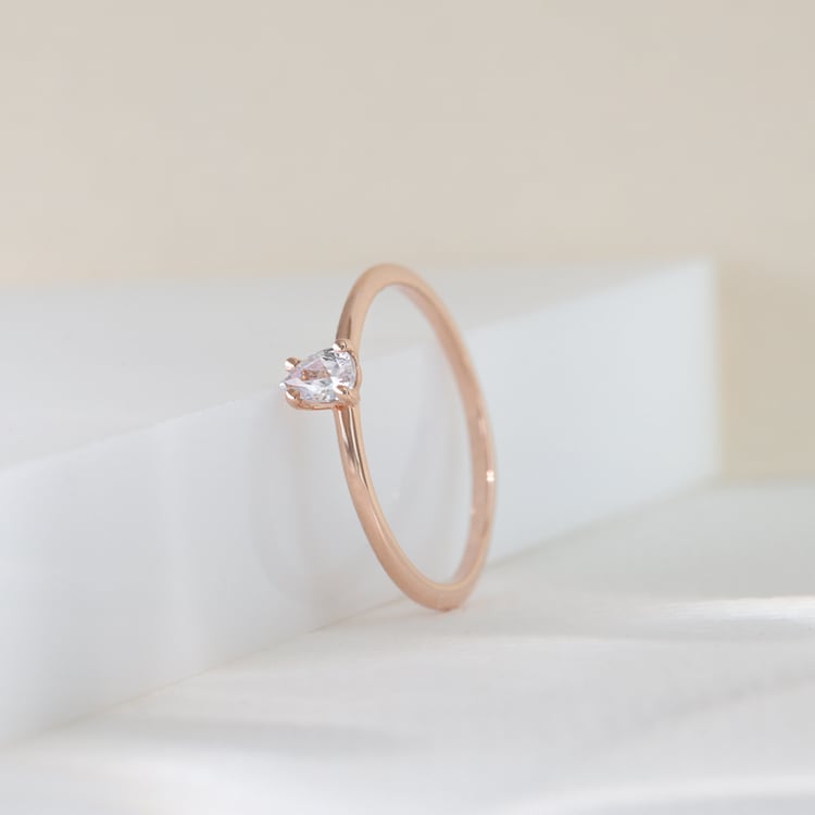 Verlobungsring mit einem Lab Grown Diamanten in Birnenform North 121432