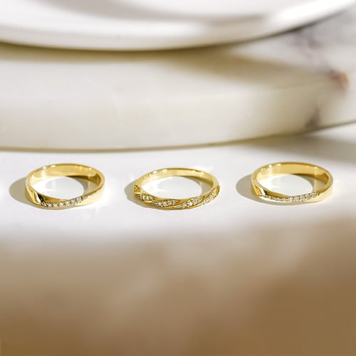 Eheringe mit geflochtenem Ring mit Diamanten und Komfortring Frances