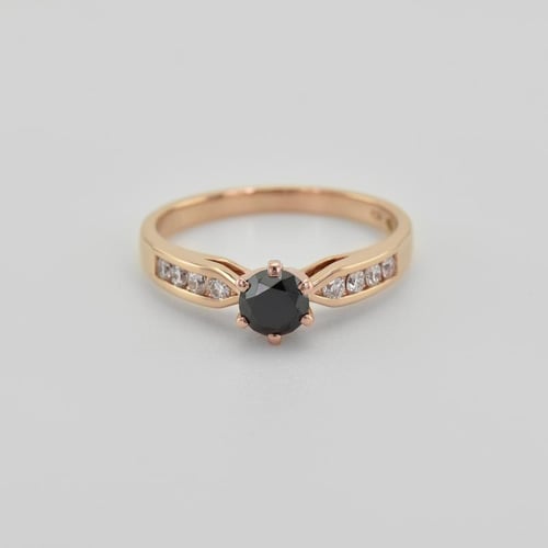 Verlobungsring mit schwarzem Diamant Mita