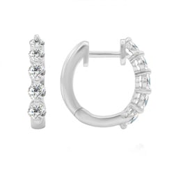 Creolen mit Diamanten geschmückt Chay