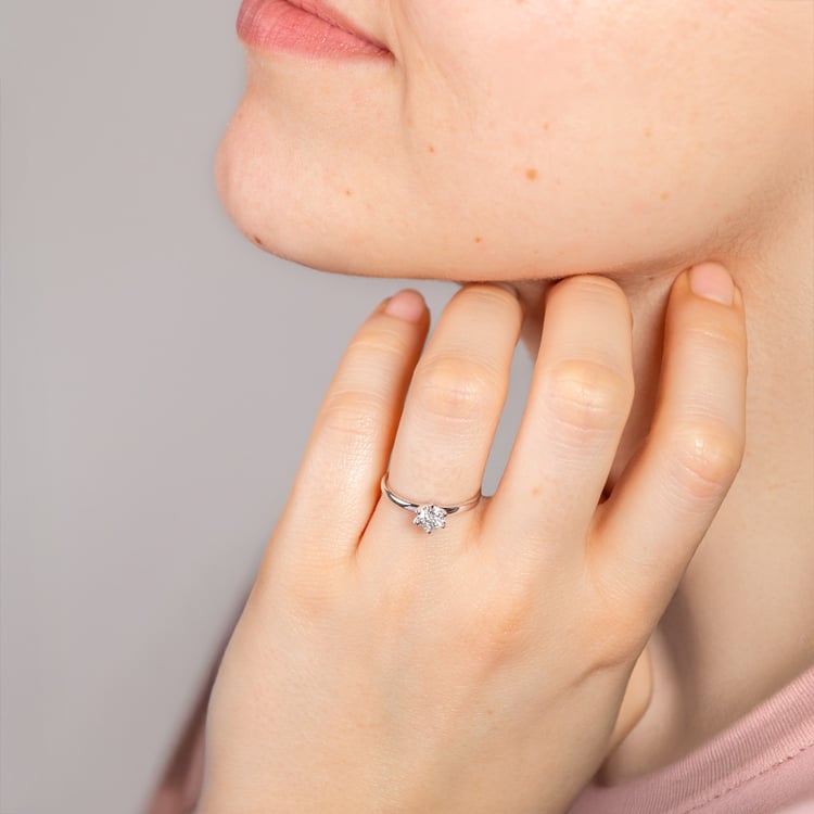 Klassischer Solitär Verlobungsring mit Diamant Vanani 151632