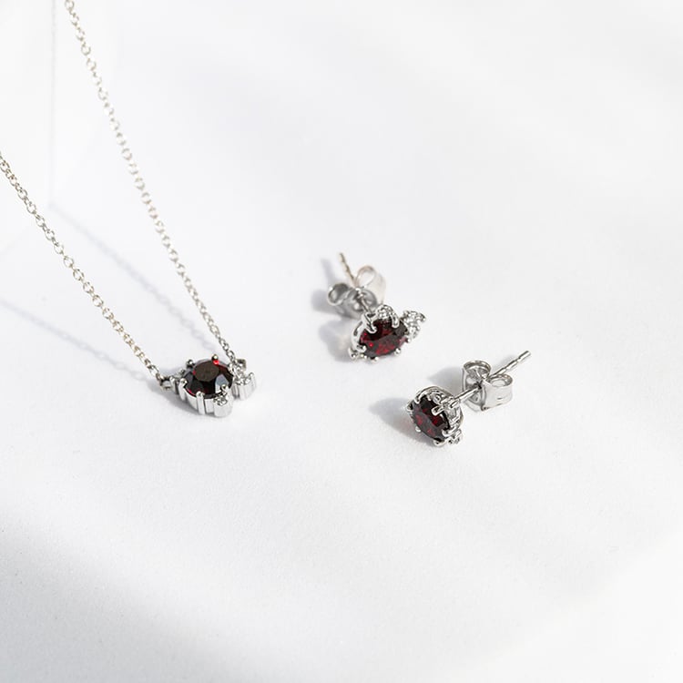 Cluster Ohrringe mit böhmischen Granaten und Diamanten Alary 143942