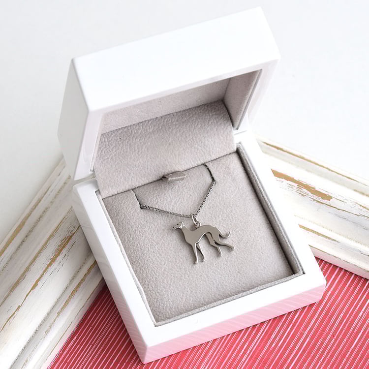 Silberner Anhänger in Form eines Greyhound 84465