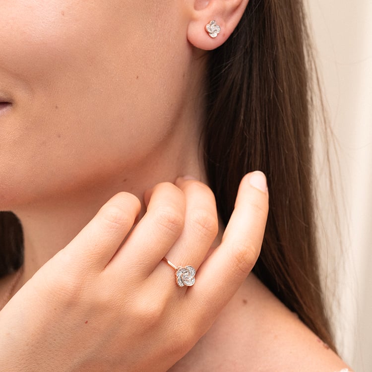 Goldkollektion mit Diamantschmuck in Blumenform Aster 142385