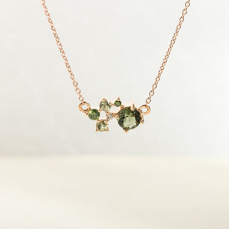 Set aus Cluster Schmuck mit Moldaviten, Saphiren und Diamanten Zino 146787