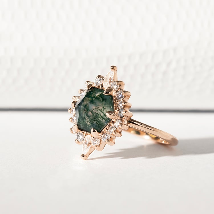 Eleganter Ring mit Moosachat und Moissaniten Melia 114612