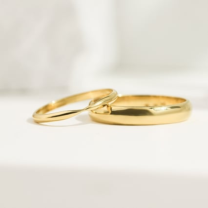 Schlichte goldene Eheringe mit verengtem Umfang Aeneas