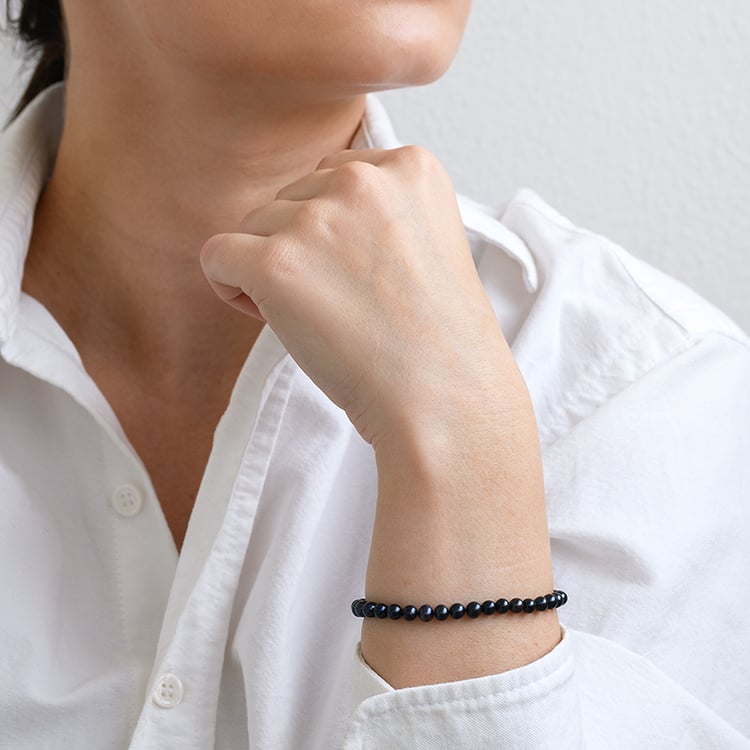 Silbernes Armband mit schwarzen Perlen Remiel 133252