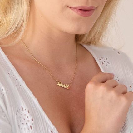 Goldene oder Platinkette mit Anhänger Stadt Prag