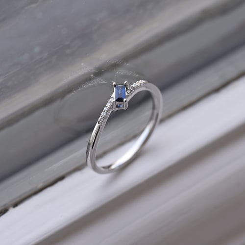 Ring mit Saphir und Diamanten Margareta