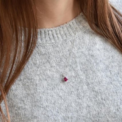 Goldanhänger mit Rubin Rafyna