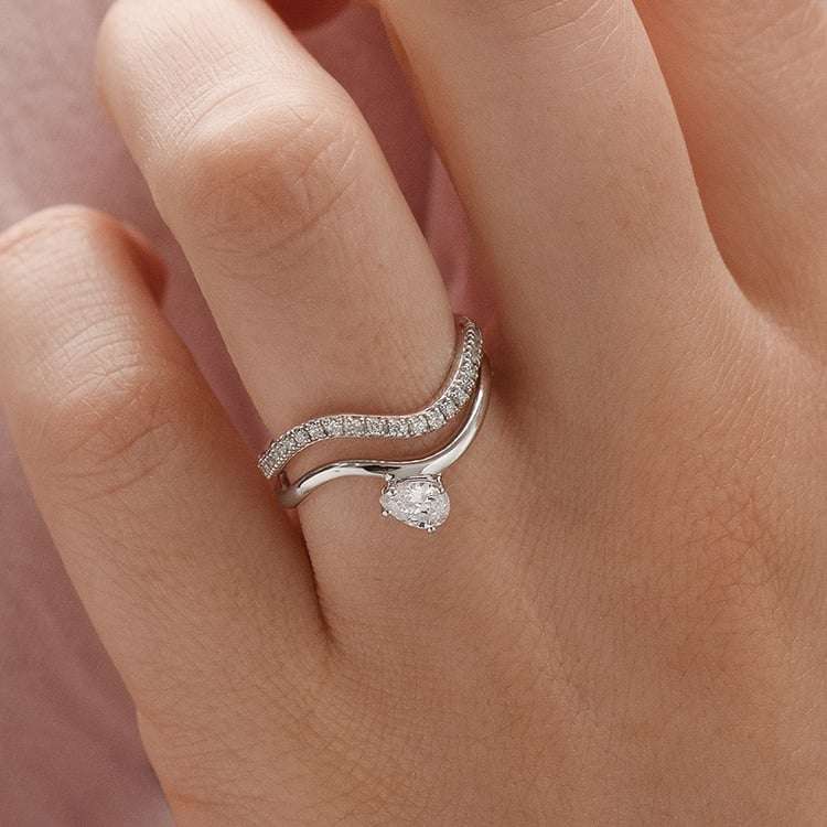 Eleganter Verlobungsring aus Gold 170122