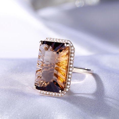 Rauchquarz im goldenen Ring 6083