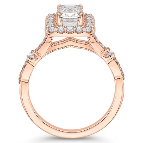 Verlobungsring mit Diamanten im Smaragdschliff Bina