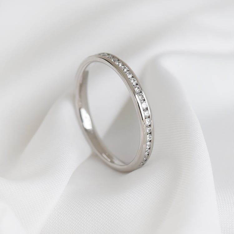 Glänzender Eternity-Ring mit Diamanten Rosie 92579