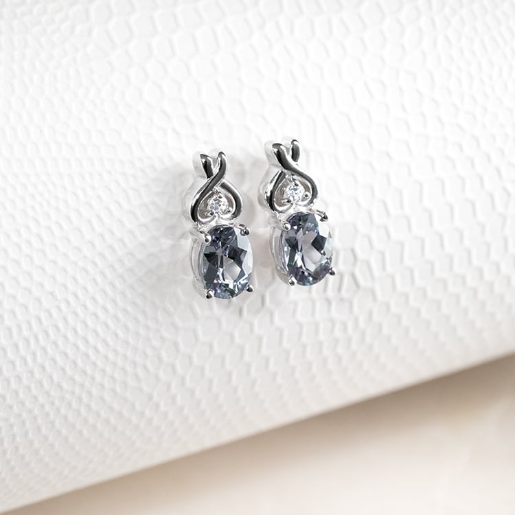 Ohrstecker mit Lab Grown Alexandriten und Zirkonia Orvelle 133296